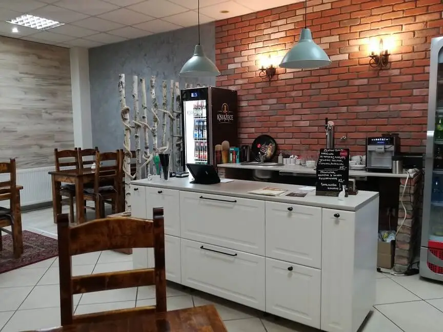 Bistro Prosto z Targu (Kuchnia z Piwnicą) - Człuchów
