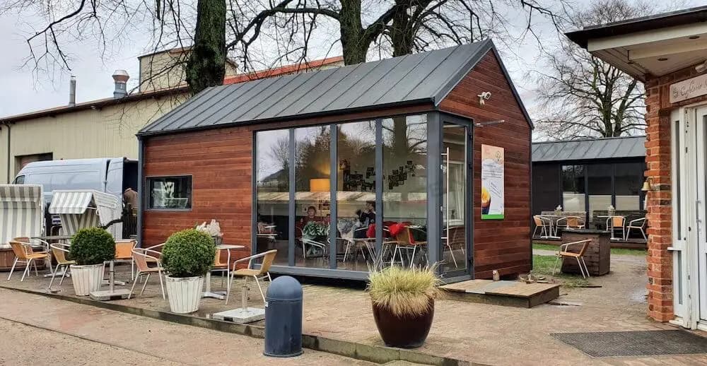 Największe zalety kontenerów gastronomicznych